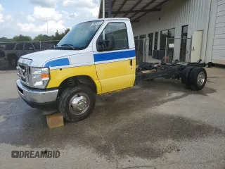 2016 Ford Econoline Commercial z VIN 1FDXE4FS6GDC19995, wystawiony jako Copart lot #55162035 z przebiegiem 241 783 mil mil oraz Tytuł czysty. Historia ofert i sprzedaży dostępna na DreamBid. Obrazek 1.