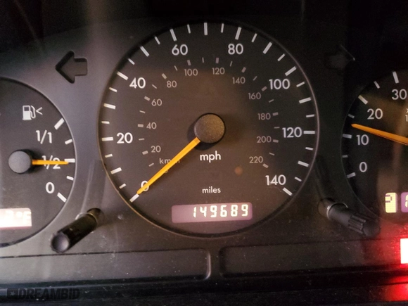 2001 Mercedes-Benz M-Class with VIN 4JGAB72E41A257282, listed as a Copart auction lot 82562194 with 149,689 mi miles and Non Repairable. Bid and sale history available at carsss.com. Image 9.