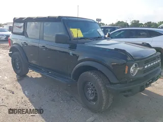 2022 Ford Bronco with VIN 1FMEE5BP3NLA74562, listed as a IAAI auction lot 42338666 with 20,743 mi miles and . Bid and sale history available at DreamBid. Image 1.