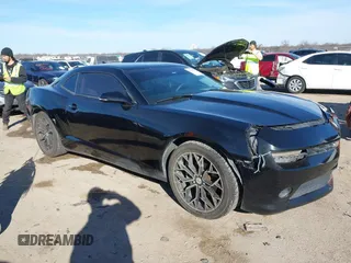 2014 Chevrolet Camaro LS z VIN 2G1FA1E30E9274241, wystawiony jako IAAI lot #41360573 z przebiegiem 178 779 mil mil oraz . Historia ofert i sprzedaży dostępna na DreamBid. Obrazek 1.