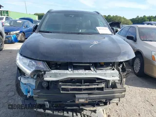 2020 Mitsubishi Outlander SE z VIN JA4AD3A39LZ031129, wystawiony jako IAAI lot #40262423 z przebiegiem 67 241 mil mil oraz . Historia ofert i sprzedaży dostępna na DreamBid. Obrazek 13.