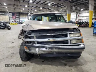 1995 Chevrolet Silverado 3500 z VIN 1GCHK33F2SF002296, wystawiony jako Copart lot #81612483 z przebiegiem 269 032 mil mil oraz Szkoda całkowita • Salvage title. Historia ofert i sprzedaży dostępna na DreamBid. Obrazek 5.