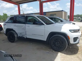 2023 Jeep Grand Cherokee Altitude с VIN 1C4RJHAG8PC670600, выставлен на аукционе IAAI как лот 42451895 с пробегом 39 598 миль миль и . История ставок и продаж доступна на DreamBid. Изображение 13.