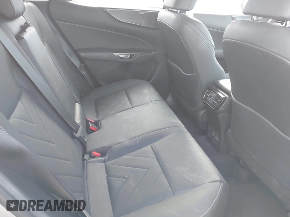 2024 Lexus NX 350 Luxury z VIN 2T2HGCEZ3RC032785, wystawiony jako IAAI lot #42230799 z przebiegiem 5 992 mil mil oraz . Historia ofert i sprzedaży dostępna na DreamBid. Obrazek 8.