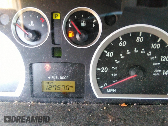 2005 Hyundai Santa Fe GLS with VIN KM8SC73E25U884390, listed as a IAAI auction lot 41824089 with 127,570 mi miles. Bid and sale history available at carsss.com. Image 7.