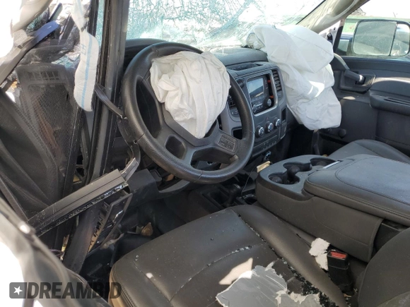 2016 Ram 2500 Tradesman z VIN 3C6LR5AT6GG257850, wystawiony jako Copart lot #71066084 z przebiegiem Nie podano mil oraz Nie do naprawy • Non repairable. Historia ofert i sprzedaży dostępna na DreamBid. Obrazek 8.