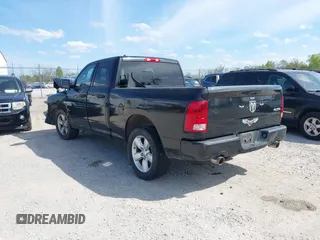 2015 Ram 1500 Express z VIN 1C6RR7FT8FS689670, wystawiony jako IAAI lot #42096348 z przebiegiem 141 486 mil mil oraz . Historia ofert i sprzedaży dostępna na DreamBid. Obrazek 3.
