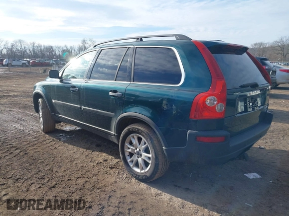 2004 Volvo XC90 with VIN YV1CZ59H641115883, listed as a IAAI auction lot 41643395 with 200,009 mi miles. Bid and sale history available at carsss.com. Image 3.