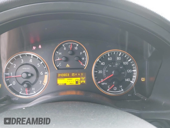 2011 Nissan Armada Platinum z VIN 5N1AA0NC2BN615574, wystawiony jako IAAI lot #41222471 z przebiegiem 340 803 mil mil oraz . Historia ofert i sprzedaży dostępna na DreamBid. Obrazek 7.