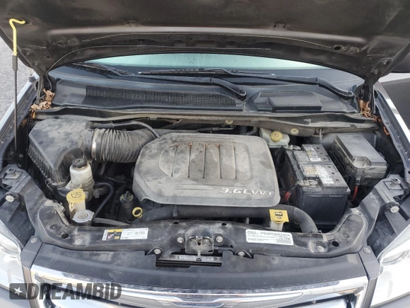2015 Chrysler Town & Country Touring with VIN 2C4RC1BG2FR715021, listed as a Copart auction lot 49597895 with 250,451 mi miles and Salvage Title. Bid and sale history available at carsss.com. Image 12.