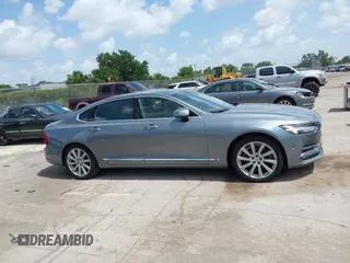 2018 Volvo S90 Inscription с VIN LVY992ML9JP008239, выставлен на аукционе IAAI как лот 42452758 с пробегом Не указан миль и . История ставок и продаж доступна на DreamBid. Изображение 12.