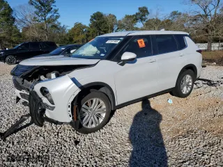 2022 Mitsubishi Outlander ES with VIN JA4J3TA84NZ086542, listed as a Copart auction lot 41541985 with 28,223 mi miles and Salvage Title. Bid and sale history available at carsss.com. Image 1.