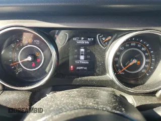 2022 Jeep Gladiator Sport S with VIN 1C6JJTAG4NL147305, listed as a Copart auction lot 88258485 with 64,297 mi miles and Salvage title. Bid and sale history available at DreamBid. Image 9.