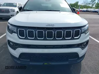 2023 Jeep Compass (RED) Edition with VIN 3C4NJDCNXPT565743, listed as a IAAI auction lot 42083058 with 27,367 mi miles and . Bid and sale history available at carsss.com. Image 6.