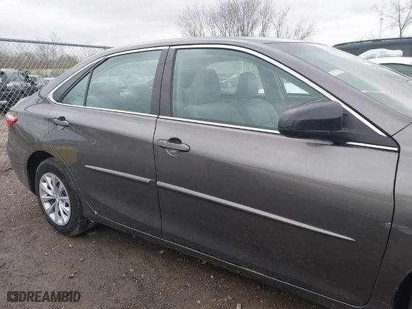 2015 Toyota Camry XLE with VIN 4T4BF1FK7FR450768, listed as a IAAI auction lot 41963191 with 126,571 mi miles. Bid and sale history available at carsss.com. Image 13.