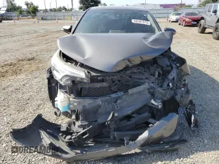 2018 Toyota C-HR XLE with VIN NMTKHMBX9JR011420, listed as a Copart auction lot 60361915 with 138,187 mi miles and Salvage title. Bid and sale history available at DreamBid. Image 5.