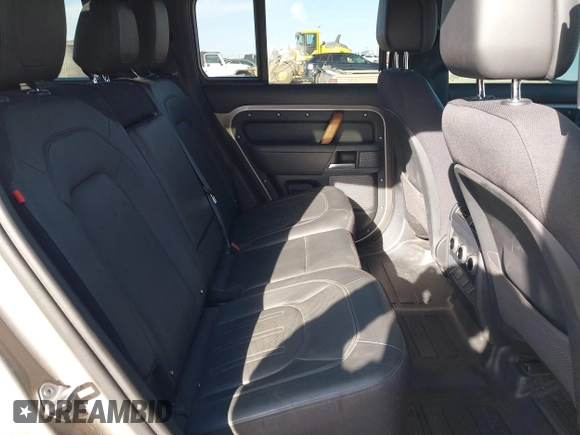 2023 Land Rover Defender X с VIN SALEX7EU1P2148879, выставлен на аукционе IAAI как лот 41770581 с пробегом 32 831 миль миль и . История ставок и продаж доступна на DreamBid. Изображение 8.