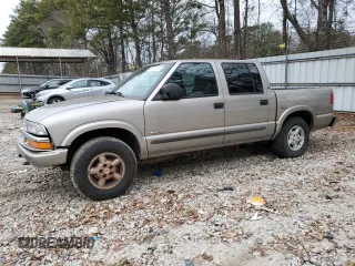 2004 Chevrolet S-10 LS with VIN 1GCDT13X24K126894, listed as a Copart auction lot 88888135 with 223,972 mi miles and Salvage Title. Bid and sale history available at DreamBid. Image 1.