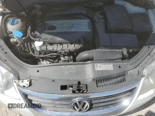 2011 Volkswagen Eos Komfort with VIN WVWBW7AH7BV002564, listed as a Copart auction lot 48761785 with 100,512 mi miles and Clean Title. Bid and sale history available at DreamBid. Image 11.