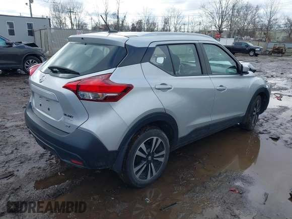 2018 Nissan Kicks S with VIN 3N1CP5CU6JL536379, listed as a IAAI auction lot 41523736 with 110,621 mi miles. Bid and sale history available at carsss.com. Image 4.