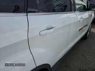 2013 Ford Escape SE z VIN 1FMCU9G93DUD04038, wystawiony jako IAAI lot #42587629 z przebiegiem 213 211 mil mil oraz . Historia ofert i sprzedaży dostępna na DreamBid. Obrazek 2.