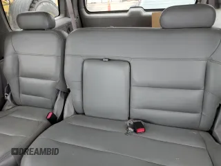 2001 Lincoln Navigator z VIN 5LMFU28R21LJ15849, wystawiony jako Copart lot #47623695 z przebiegiem 176 667 mil mil oraz Szkoda całkowita • Salvage title. Historia ofert i sprzedaży dostępna na DreamBid. Obrazek 10.