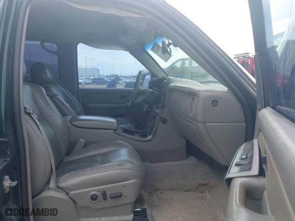 2004 GMC Yukon XL Denali with VIN 1GKFK66UX4J254627, listed as a IAAI auction lot 42000248 with 1 mi miles. Bid and sale history available at carsss.com. Image 5.