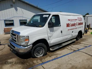 2013 Ford Econoline Cargo Commercial с VIN 1FTNE2EW3DDA97127, выставлен на аукционе Copart как лот 61634945 с пробегом Не указан миль и Списание • Salvage title. История ставок и продаж доступна на DreamBid. Изображение 1.