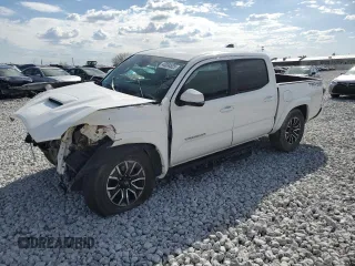 2020 Toyota Tacoma SR5 z VIN 3TMCZ5AN0LM312170, wystawiony jako Copart lot #43034525 z przebiegiem Nie podano mil oraz Szkoda całkowita • Salvage title. Historia ofert i sprzedaży dostępna na DreamBid. Obrazek 1.