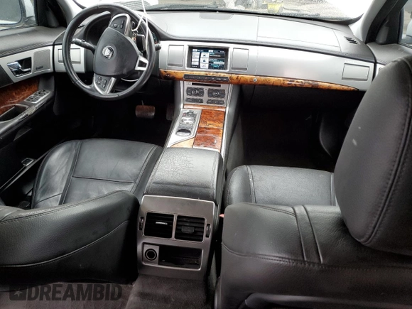 2015 Jaguar XF I4 T Premium with VIN SAJWA0FS1FPU72841, listed as a Copart auction lot 48587085 with 127,505 mi miles and Salvage Title. Bid and sale history available at carsss.com. Image 8.