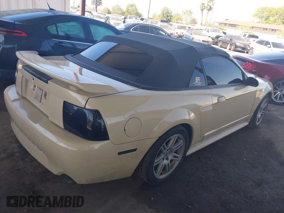 2001 Ford Mustang GT Deluxe with VIN 1FAFP45X81F103741, listed as a IAAI auction lot 41880838 with 171,092 mi miles. Bid and sale history available at carsss.com. Image 4.