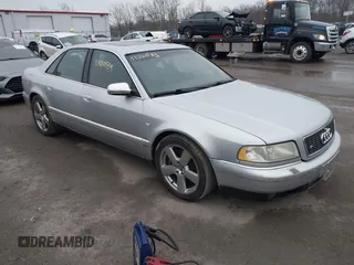 2001 Audi S8 z VIN WAUGU54D81N012542, wystawiony jako IAAI lot #41120533 z przebiegiem 216 617 mil mil oraz . Historia ofert i sprzedaży dostępna na DreamBid. Obrazek 1.