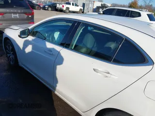 2017 Acura TLX with VIN 19UUB1F32HA005985, listed as a IAAI auction lot 41491467 with 91,828 mi miles. Bid and sale history available at carsss.com. Image 14.
