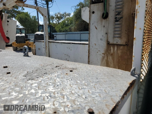 2003 Ford F-450 with VIN 1FDXF47P43EC43305, listed as a Copart auction lot 77823294 with 204,810 mi miles and Clean title. Bid and sale history available at DreamBid. Image 10.
