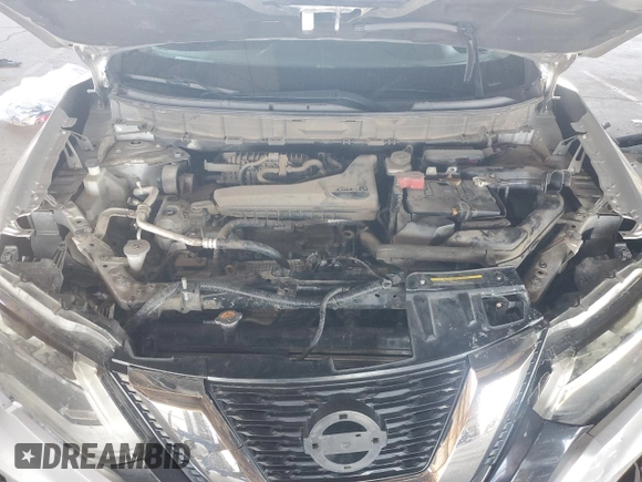 2017 Nissan Rogue SV z VIN JN8AT2MT3HW143002, wystawiony jako Copart lot #53557855 z przebiegiem 120 193 mil mil oraz Szkody całkowita. Historia ofert i sprzedaży dostępna na DreamBid. Obrazek 14.