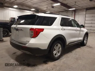 2022 Ford Explorer XLT z VIN 1FMSK8DH4NGB05636, wystawiony jako IAAI lot #42211545 z przebiegiem 55 366 mil mil oraz . Historia ofert i sprzedaży dostępna na DreamBid. Obrazek 4.