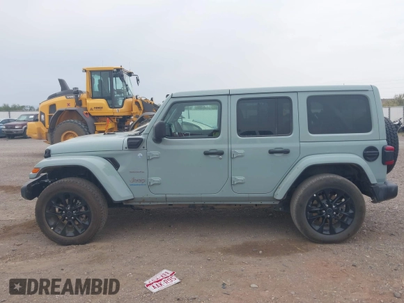 2024 Jeep Wrangler Sahara z VIN 1C4RJXP64RW233090, wystawiony jako IAAI lot #42772286 z przebiegiem 36 278 mil mil oraz . Historia ofert i sprzedaży dostępna na DreamBid. Obrazek 14.