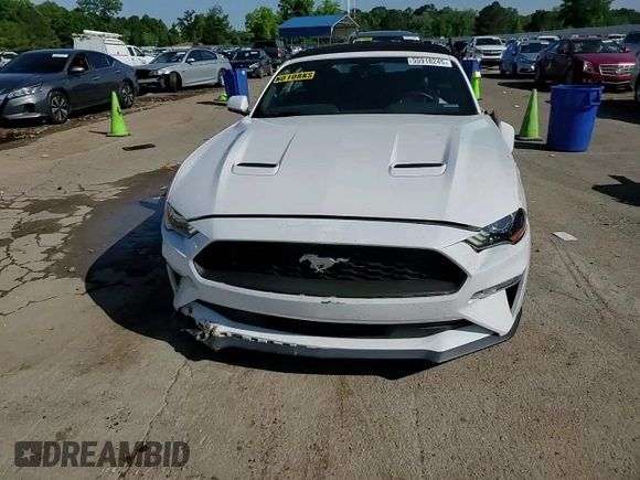 2020 Ford Mustang EcoBoost z VIN 1FATP8UH4L5131470, wystawiony jako Copart lot #55918245 z przebiegiem 81 072 mil mil oraz Szkoda całkowita • Salvage title. Historia ofert i sprzedaży dostępna na DreamBid. Obrazek 13.