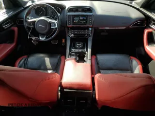 2018 Jaguar F-Pace S z VIN SADCM2FV9JA295115, wystawiony jako Copart lot #53657865 z przebiegiem 165 940 mil mil oraz Szkody całkowita. Historia ofert i sprzedaży dostępna na DreamBid. Obrazek 8.
