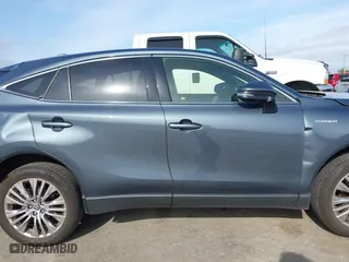 2021 Toyota Venza LE with VIN JTEAAAAH8MJ008435, listed as a IAAI auction lot 42041523 with 24,913 mi miles. Bid and sale history available at carsss.com. Image 13.