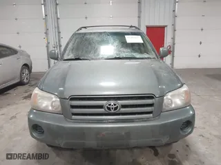 2005 Toyota Highlander with VIN JTEHD21A650033792, listed as a IAAI auction lot 41483617 with 246,068 mi miles. Bid and sale history available at carsss.com. Image 12.