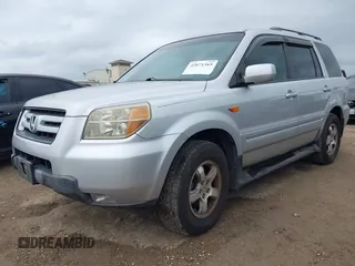 2008 Honda Pilot SE with VIN 5FNYF28328B001899, listed as a IAAI auction lot 42071365 with 188,894 mi miles and . Bid and sale history available at DreamBid. Image 2.