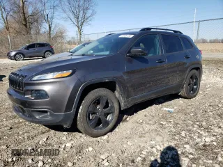 2018 Jeep Cherokee Latitude with VIN 1C4PJLCB2JD620434, listed as a Copart auction lot 48038185 with 84,688 mi miles and Salvage Title. Bid and sale history available at carsss.com. Image 1.