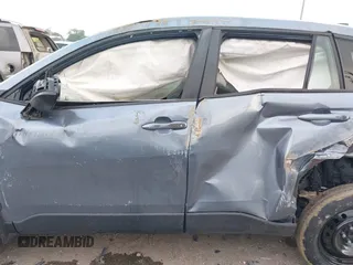 2025 Toyota Corolla Cross L с VIN 7MUAAAAG0SV123032, выставлен на аукционе IAAI как лот 42292755 с пробегом Не указан миль и . История ставок и продаж доступна на DreamBid. Изображение 13.