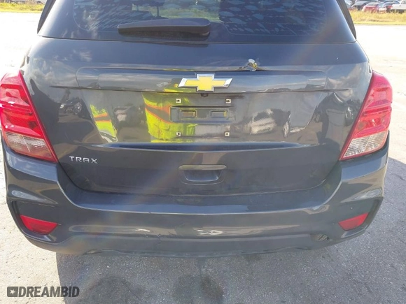 2020 Chevrolet Trax LS with VIN 3GNCJKSB5LL178148, listed as a IAAI auction lot 41399063 with 102,139 mi miles. Bid and sale history available at carsss.com. Image 17.