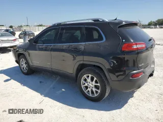 2015 Jeep Cherokee Latitude with VIN 1C4PJMCS6FW558716, listed as a Copart auction lot 50702375 with 133,088 mi miles and Salvage Title. Bid and sale history available at DreamBid. Image 2.