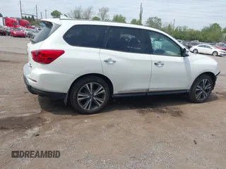 2020 Nissan Pathfinder Platinum with VIN 5N1DR2DM0LC649246, listed as a IAAI auction lot 42132744 with 46,063 mi miles and . Bid and sale history available at DreamBid. Image 4.