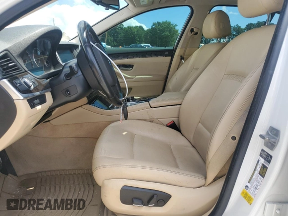 2014 BMW 5 Series 535i z VIN WBA5B1C5XED482728, wystawiony jako Copart lot #56638715 z przebiegiem 140 566 mil mil oraz Szkoda całkowita • Salvage title. Historia ofert i sprzedaży dostępna na DreamBid. Obrazek 7.