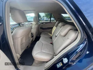 2014 Mercedes-Benz M 350 z VIN 4JGDA5HB8EA321217, wystawiony jako Copart lot #60213275 z przebiegiem 118 409 mil mil oraz Czysty tytuł • Clean title. Historia ofert i sprzedaży dostępna na DreamBid. Obrazek 7.