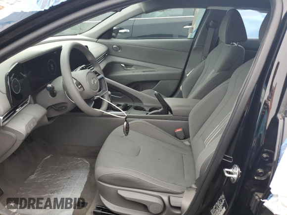 2024 Hyundai Elantra SEL z VIN KMHLM4DG7RU693814, wystawiony jako Copart lot #57909885 z przebiegiem 11 478 mil mil oraz Szkoda całkowita • Salvage title. Historia ofert i sprzedaży dostępna na DreamBid. Obrazek 7.